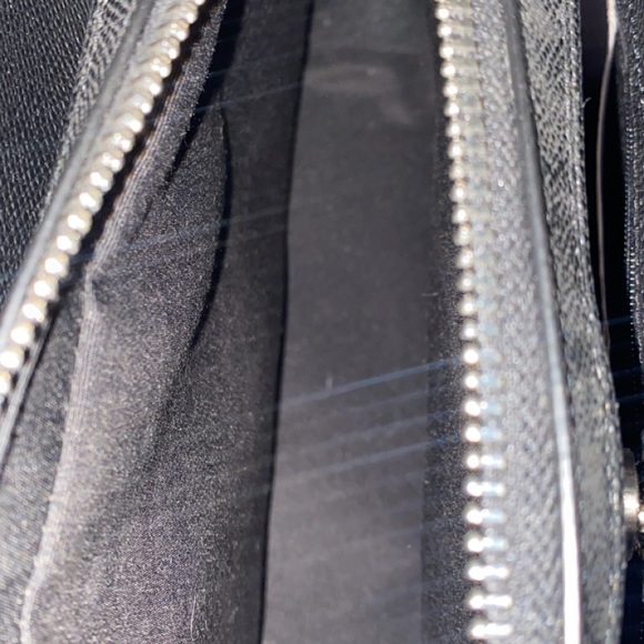 COACH black purse (like new) medium size - Picture 9 of 14